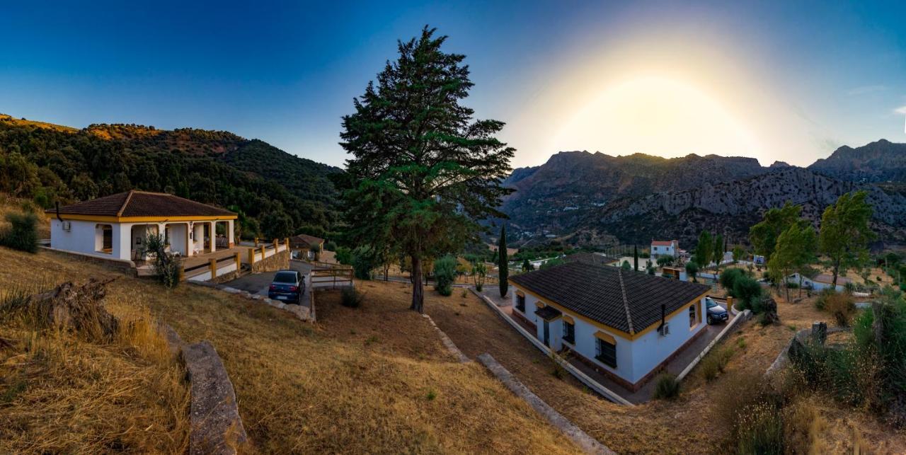 Apartamentos Cedro Alto Бенаохан Экстерьер фото